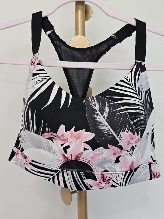 Victoria Sport Tops - Victoria Sport Tropical Floral Sports Bra
Size Large